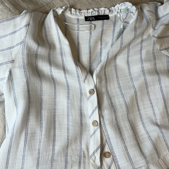 - Zara blue and white button front top/dress. 3/4 sleeves. Tiered loose fi… - Picture 6 of 11